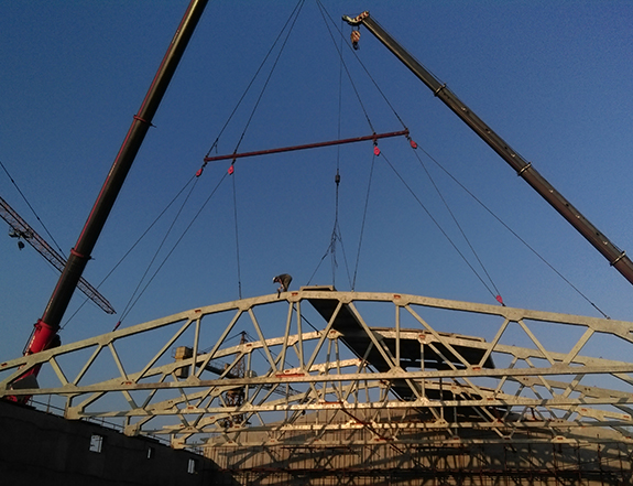 荆门五三农场粮库30米屋架安装