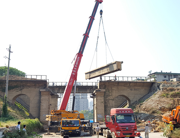 跨西陵二路铁路桥拆除吊装